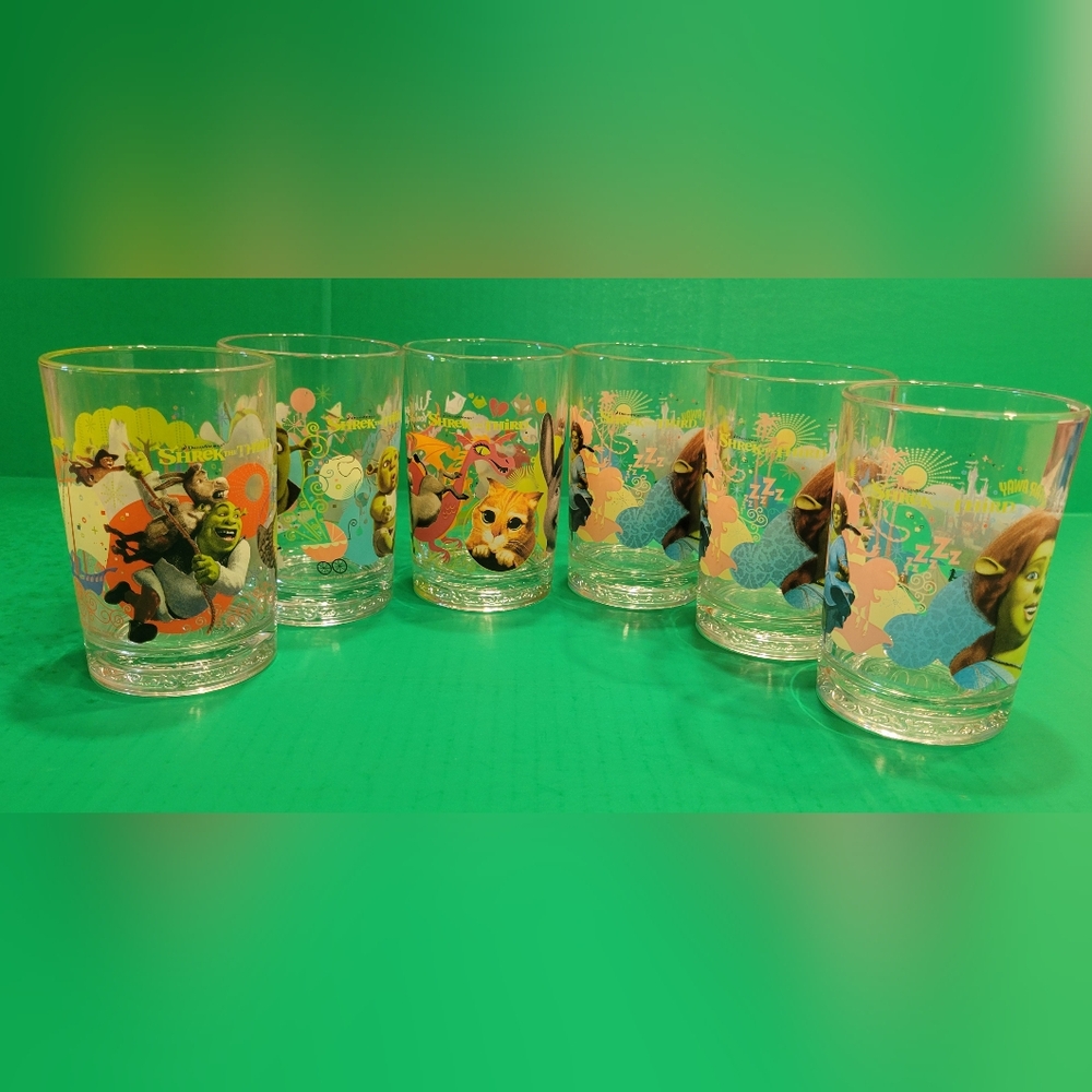 6 McDonald's Shrek Glass Cups